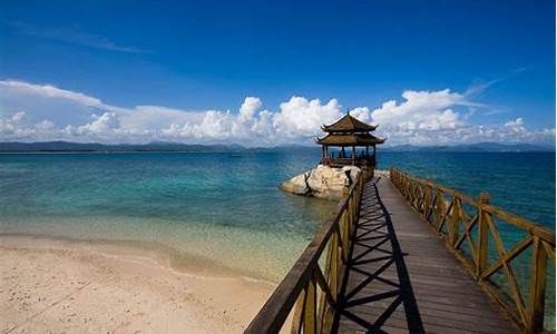 海南三亚旅游景点介绍_海南三亚旅游景点介绍及旅游路线