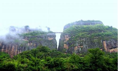 龙虎山风景区介绍概况_龙虎山风景区介绍概况图片