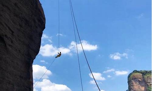 上饶龙虎山旅游攻略_上饶到龙虎山一日游