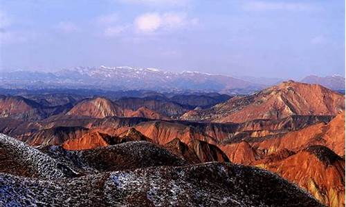 兰州水墨丹霞旅游景区图片_兰州水墨丹霞景区照片