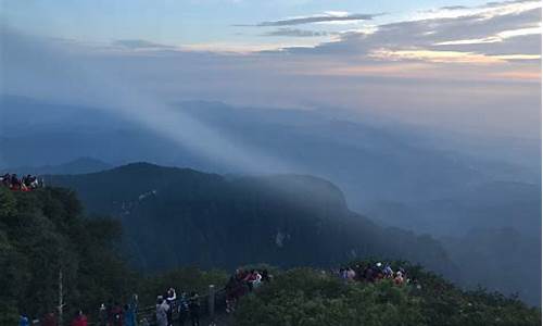 十月峨眉山旅游攻略