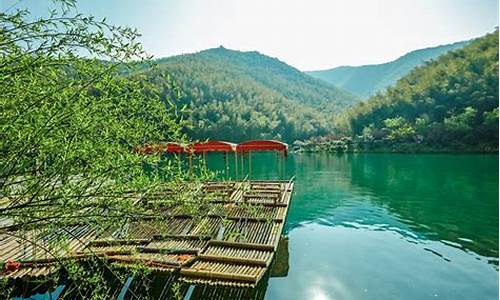 夏季适合去的旅游景点_夏季适合去的旅游景点推荐