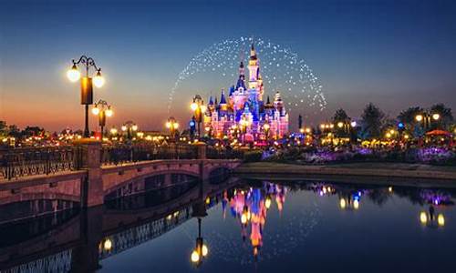 夜晚迪士尼城堡超清背景图