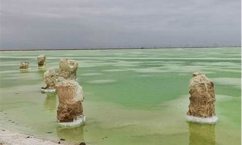 察尔汗盐湖旅游攻略,察尔汗盐湖写进辉煌