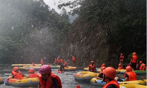 清远古龙峡漂流开放时间是哪几个月_广东清远古龙峡漂流攻略