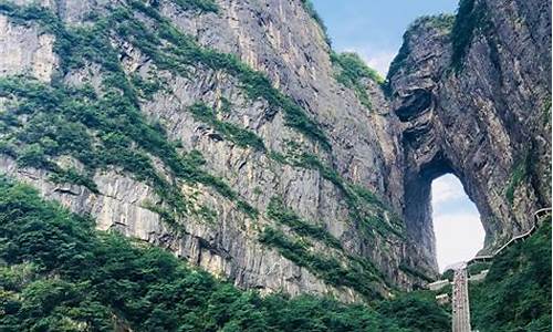 张家界天门山旅游攻略索道多少钱_张家界天门山景区索道