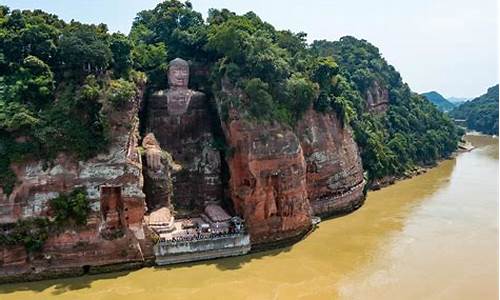 成都到乐山大佛峨眉山两日游攻略_成都到乐山大佛和峨眉山旅游攻略