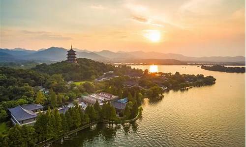 杭州攻略经典一日游下雨天,雨天杭州哪里好玩一天