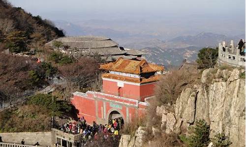 泰山旅游景点介绍素材简单一点_泰山旅游景点介绍素材简单