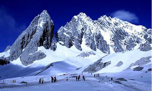 玉龙雪山旅游攻略要多少钱,玉龙雪山旅游攻略跟团推荐