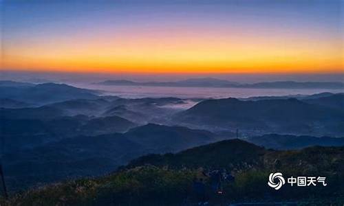 龙岩天气预报今天白天_福建龙岩南广场天气