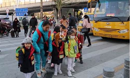 自己带孩子去香港旅游攻略,自己去香港玩需要什么程序