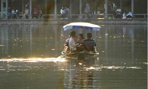 西湖景点导游词_西湖景点导游词100字