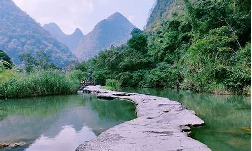 贵州荔波旅游攻略哪里实惠比较好,贵州荔波的旅游景点