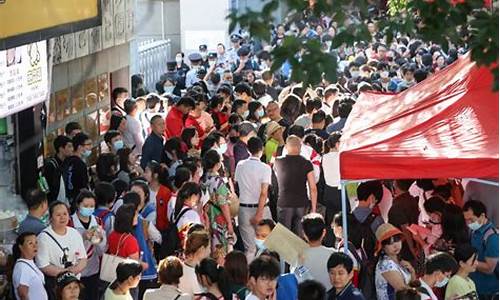 贵州高考大巴_贵州高考学生司机