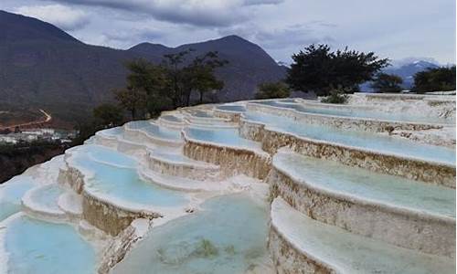 迪庆十大旅游景点_迪庆景点避坑