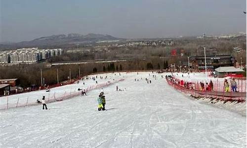 青州滑雪场门票价格_青州滑雪场